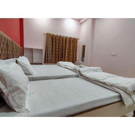 Shree Puram Hotel Varanasi Exterior photo