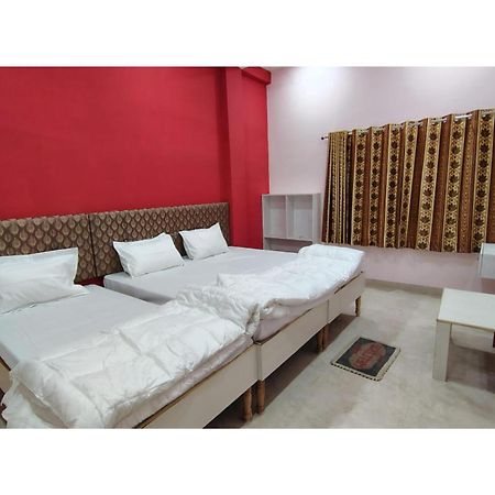 Shree Puram Hotel Varanasi Exterior photo
